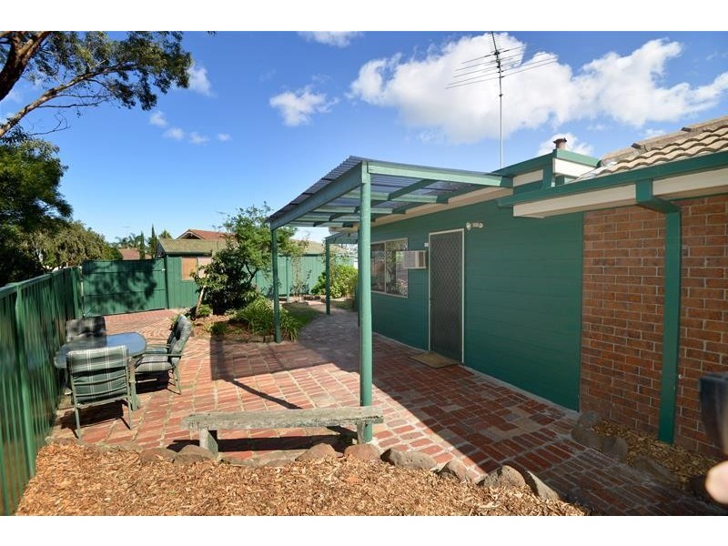 33 Aldershot Road, St Albans Park VIC 3219