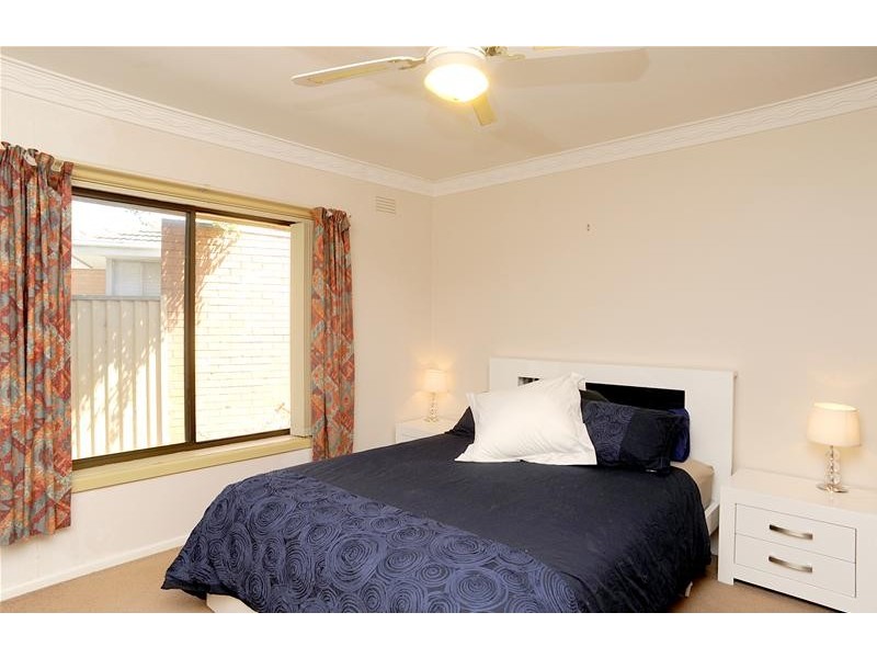 827 Bellarine Highway, Leopold VIC 3224