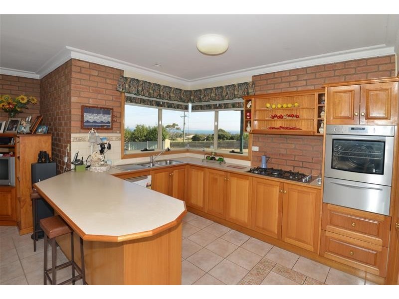 36 Viewbay Drive, Leopold VIC 3224