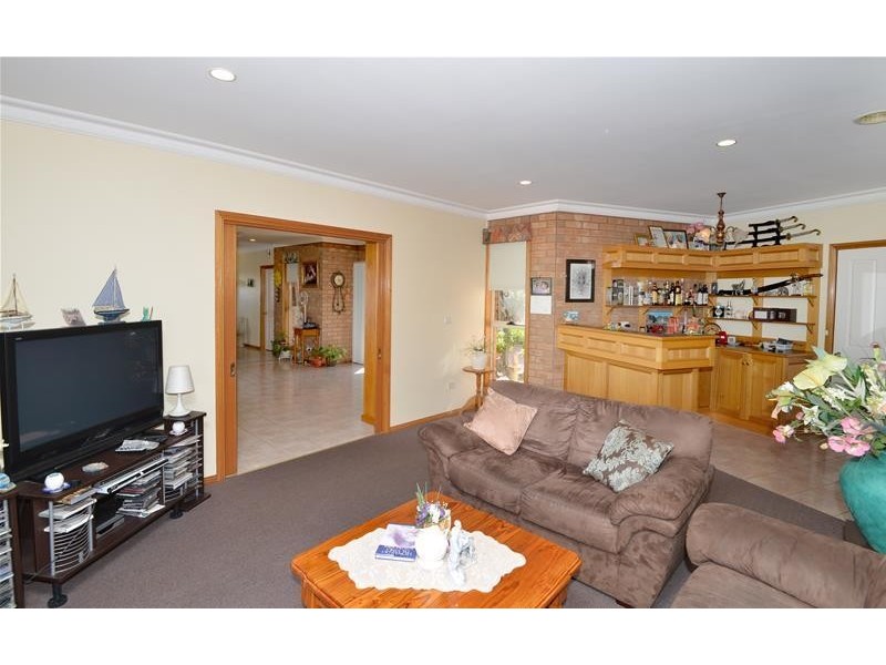 36 Viewbay Drive, Leopold VIC 3224