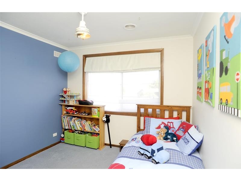 10 Kintyre Crescent, Leopold VIC 3224