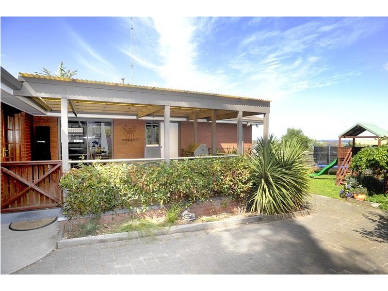 10 Kintyre Crescent, Leopold VIC 3224