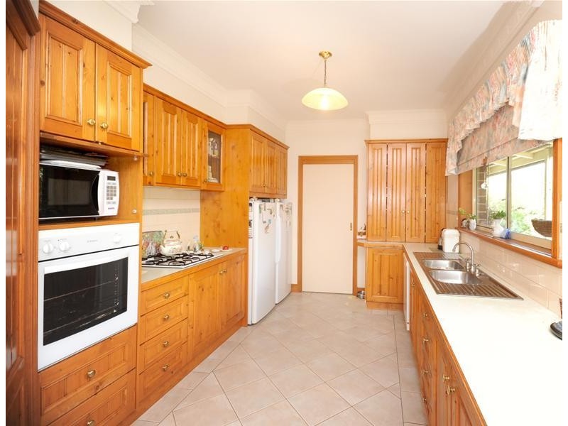 42 Viewbay Drive, Leopold VIC 3224