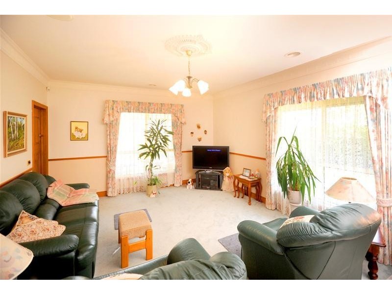 42 Viewbay Drive, Leopold VIC 3224