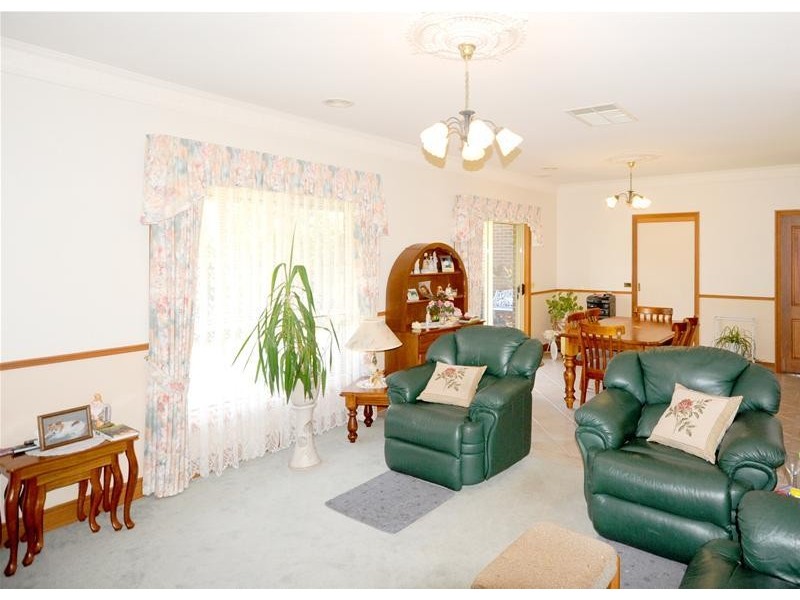 42 Viewbay Drive, Leopold VIC 3224