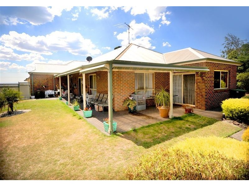 42 Viewbay Drive, Leopold VIC 3224