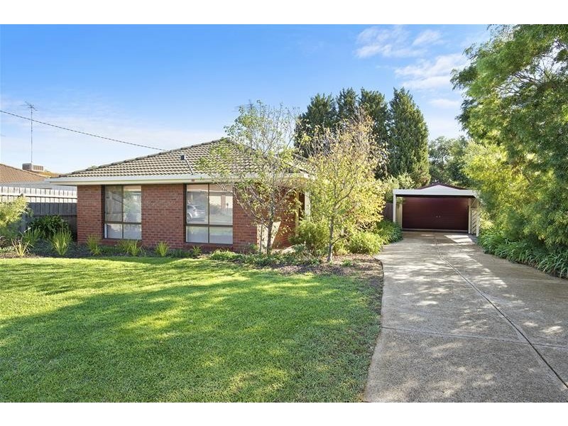 8 Sarah Court, Leopold VIC 3224