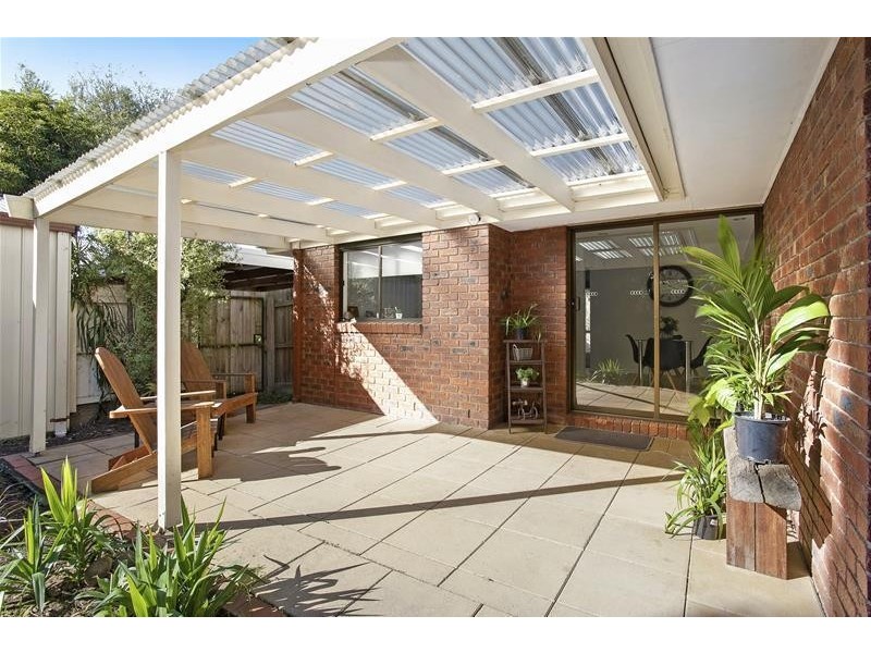 8 Sarah Court, Leopold VIC 3224
