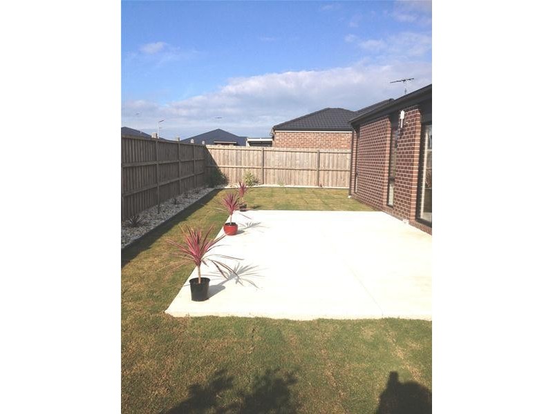 10A Hoddle Drive, Leopold VIC 3224