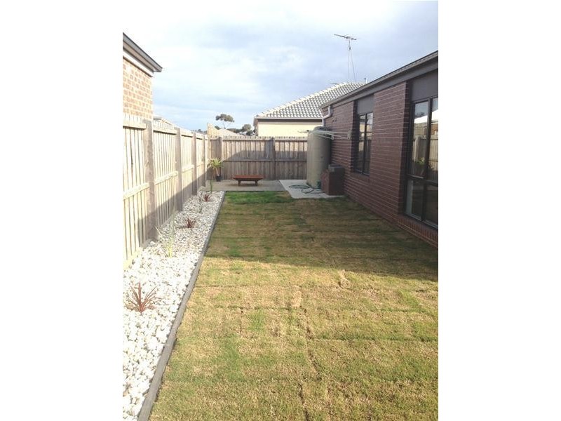 10A Hoddle Drive, Leopold VIC 3224