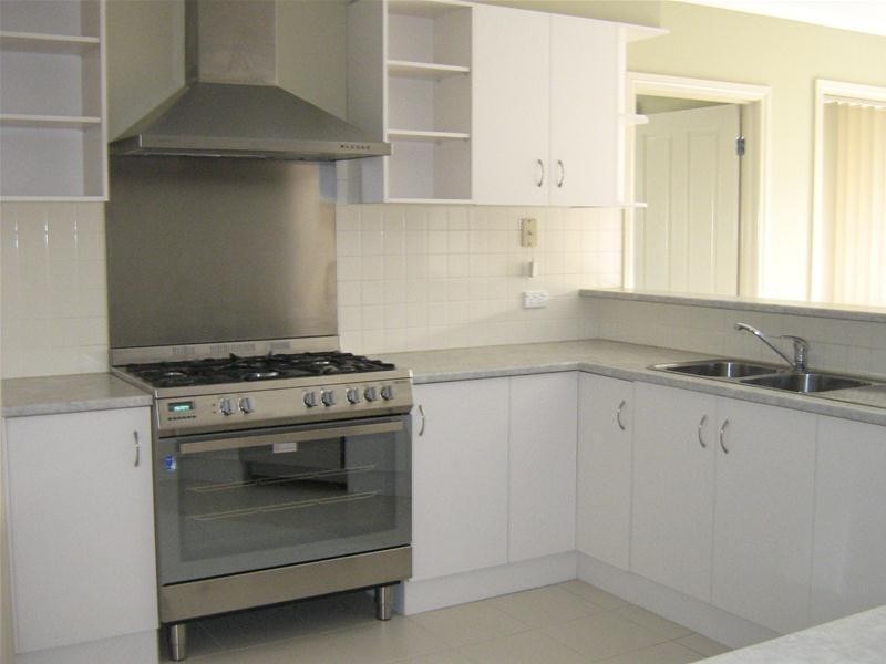 28 Bayfield Court, Newcomb VIC 3219