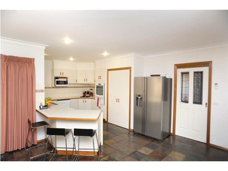 46 Heytesbury Drive, Leopold VIC 3224