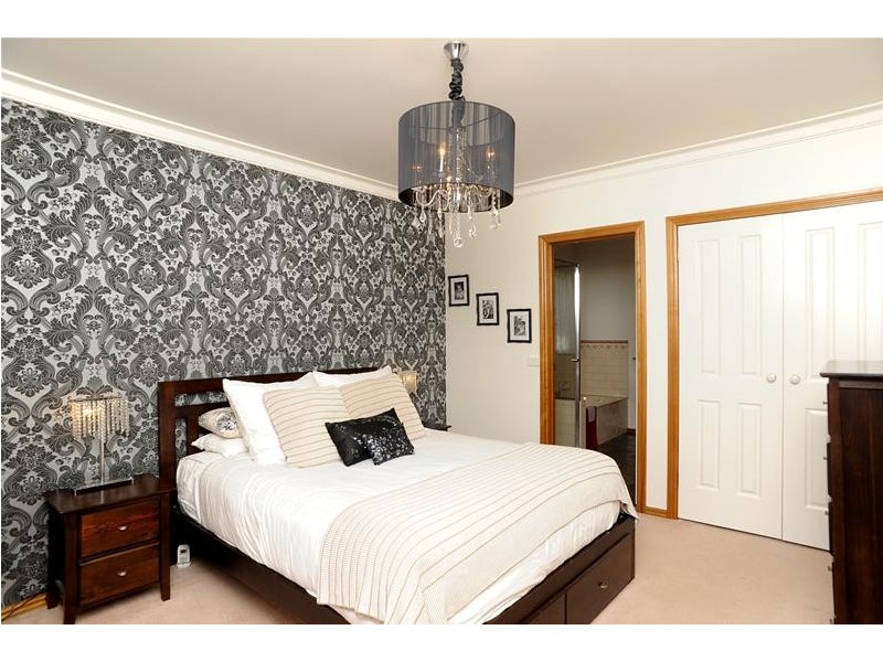 46 Heytesbury Drive, Leopold VIC 3224