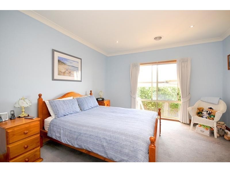 13 Balmoral Gardens, Leopold VIC 3224