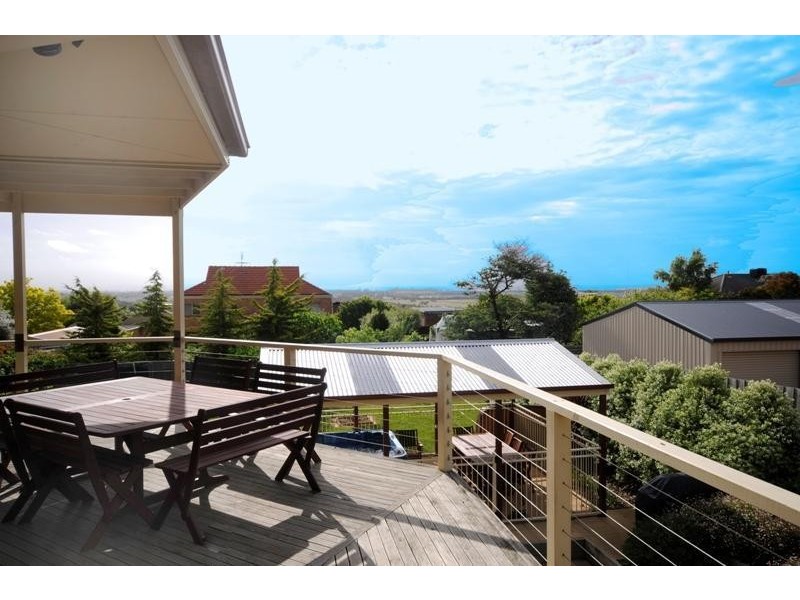 13 Balmoral Gardens, Leopold VIC 3224