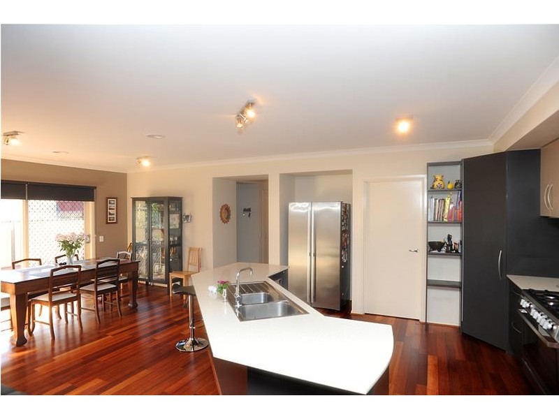 2/796 Bellarine Highway, Leopold VIC 3224