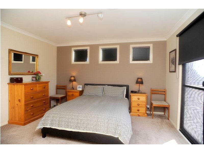 2/796 Bellarine Highway, Leopold VIC 3224