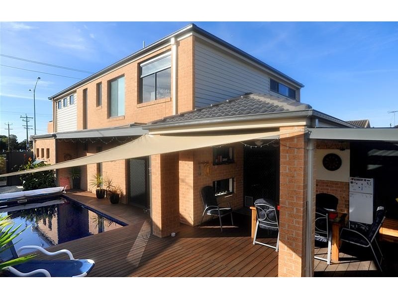 2/796 Bellarine Highway, Leopold VIC 3224