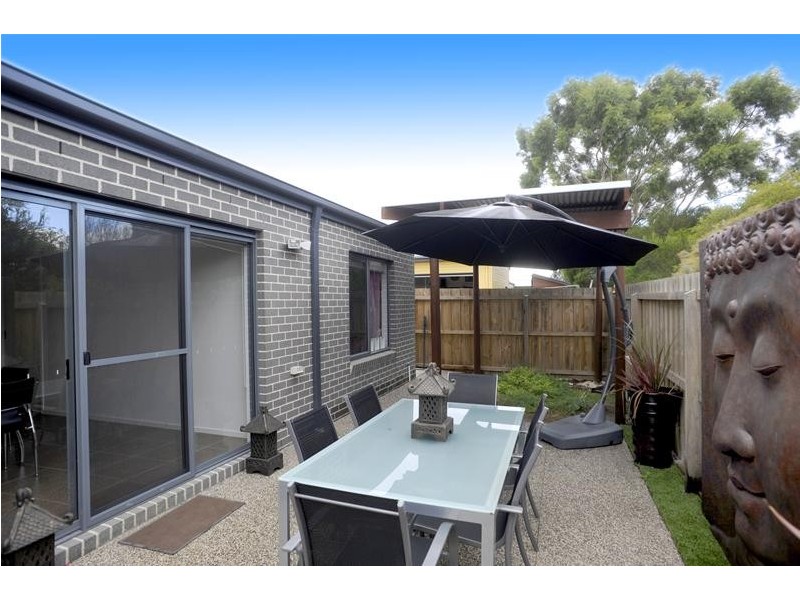 2/62 Burlington Crescent, Leopold VIC 3224