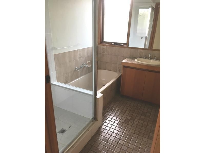 71 Burdoo Drive, Grovedale VIC 3216