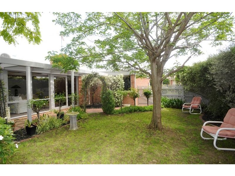 10 Curtis Court, Leopold VIC 3224