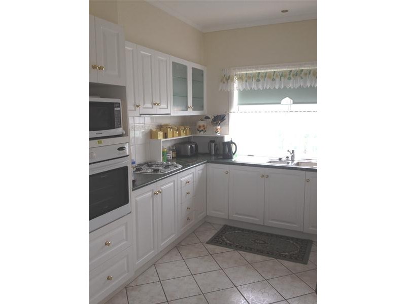 17 Vicarage Road, Leopold VIC 3224