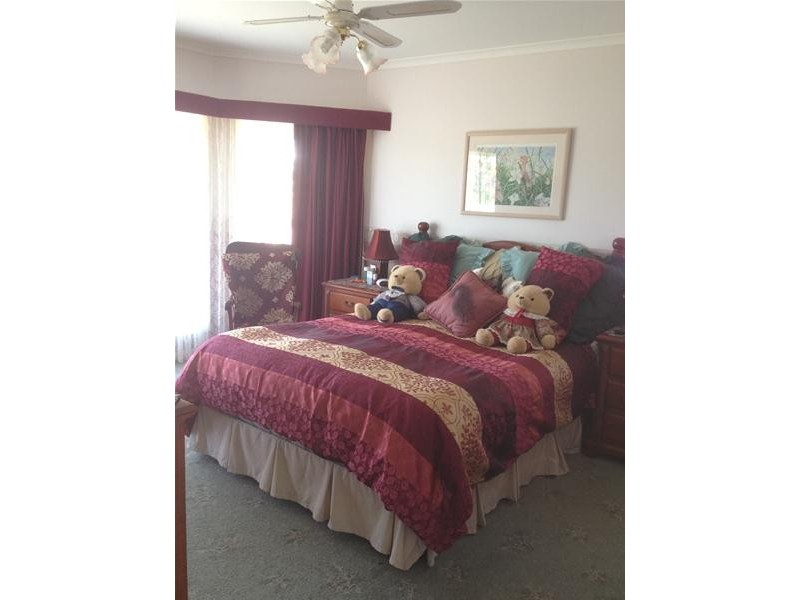 17 Vicarage Road, Leopold VIC 3224