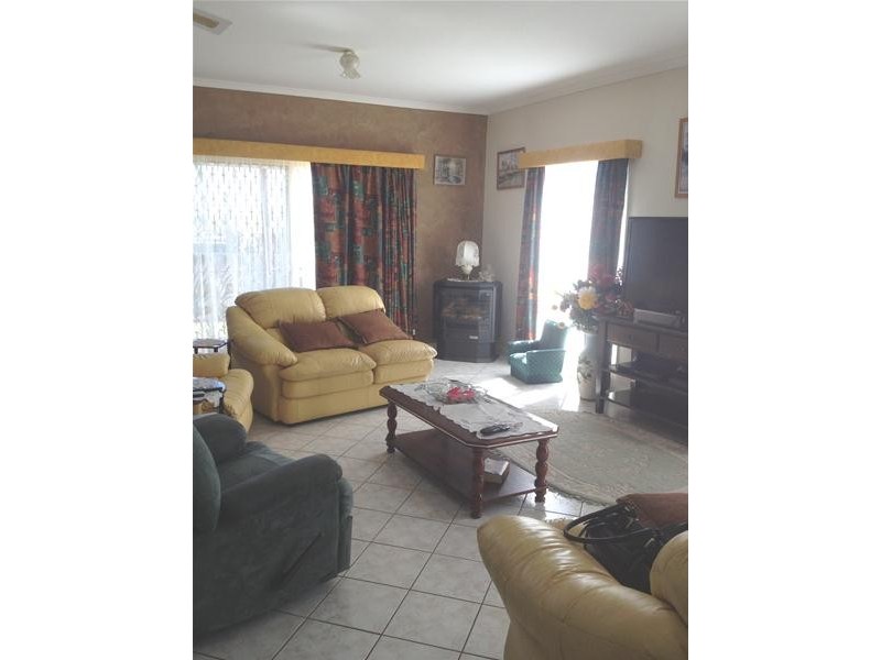 17 Vicarage Road, Leopold VIC 3224