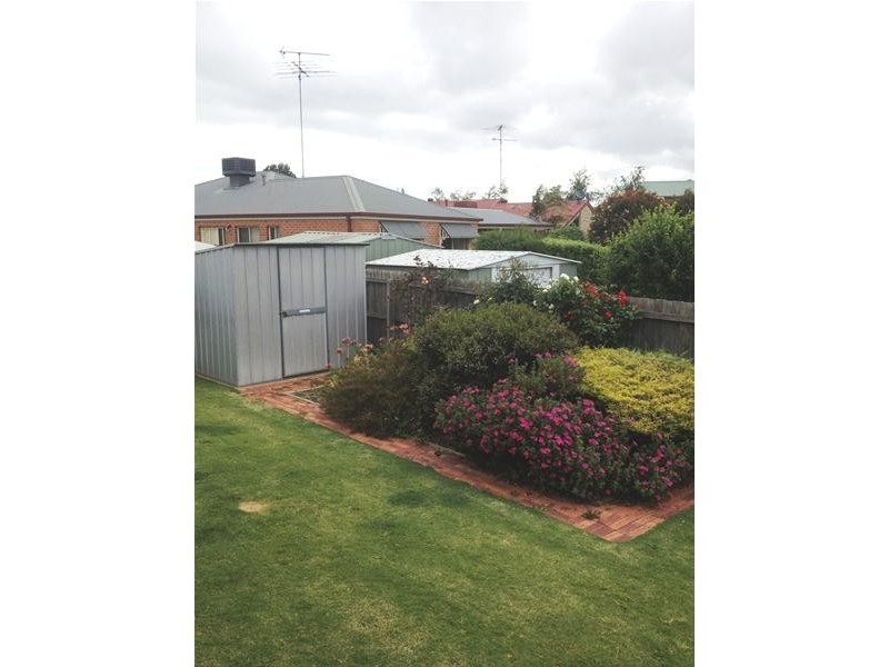 17 Vicarage Road, Leopold VIC 3224