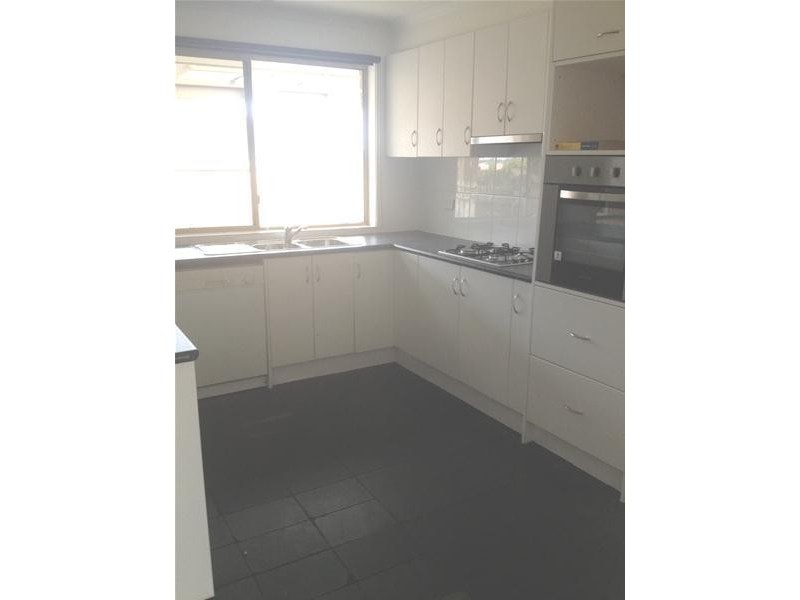 28 Burlington Crescent, Leopold VIC 3224