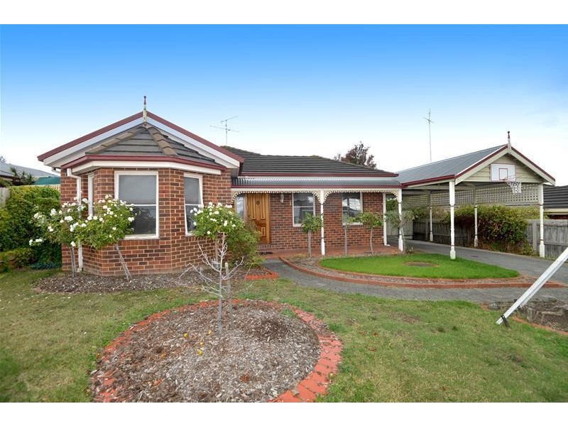 8 Kambalda Court, Leopold VIC 3224