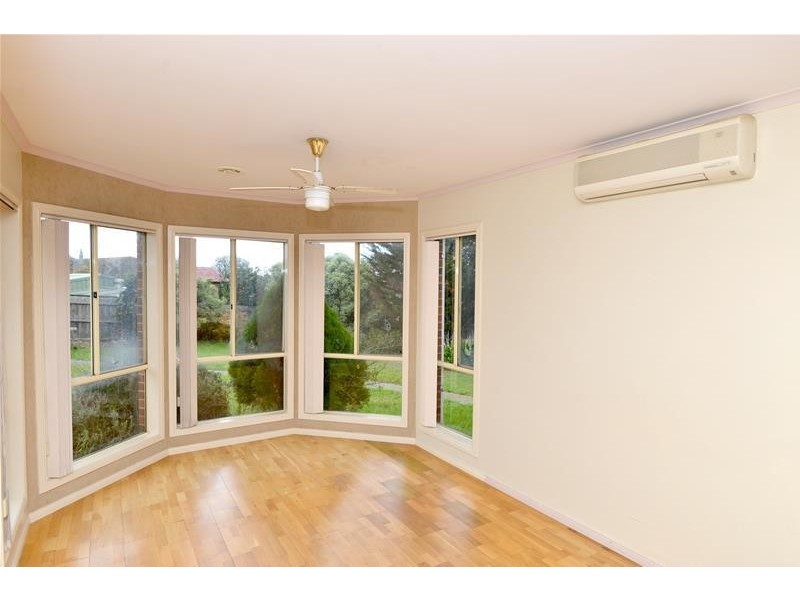 8 Kambalda Court, Leopold VIC 3224