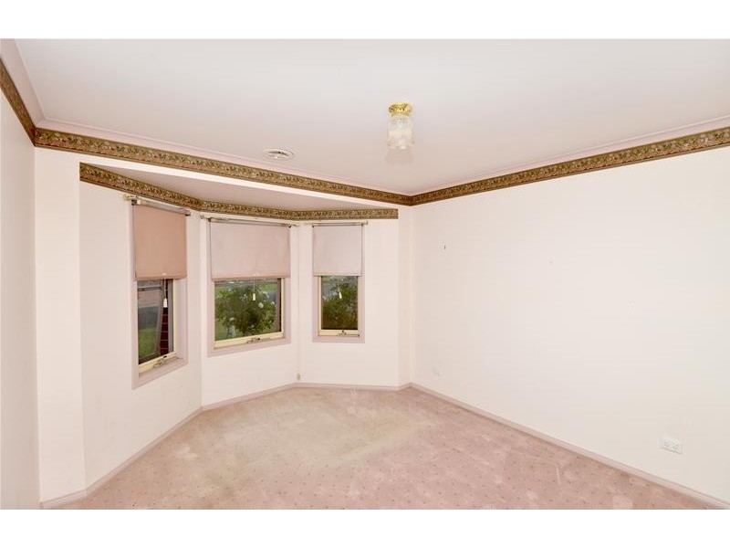 8 Kambalda Court, Leopold VIC 3224