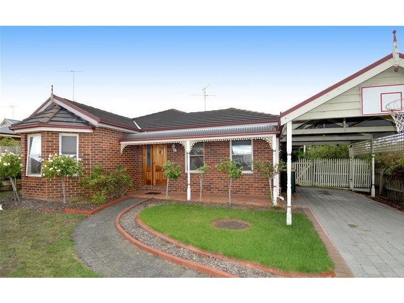 8 Kambalda Court, Leopold VIC 3224