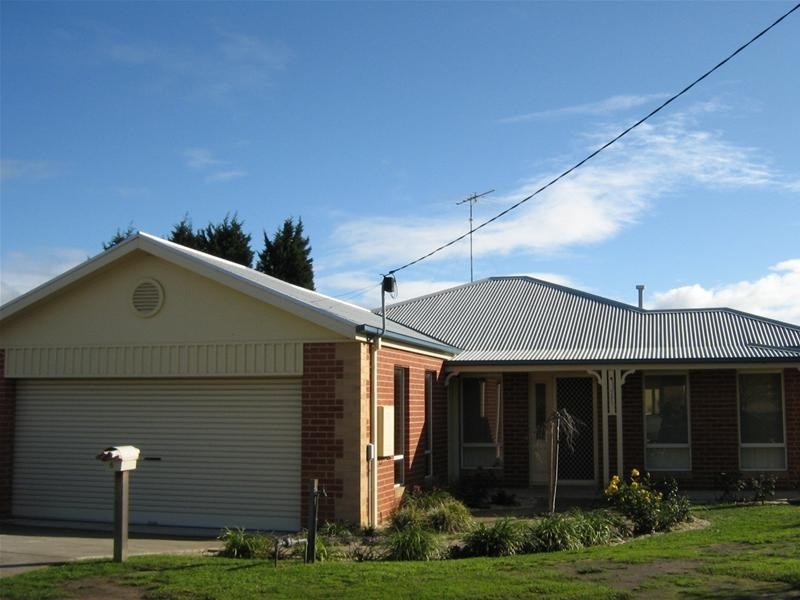 6 Sarah Court, Leopold VIC 3224