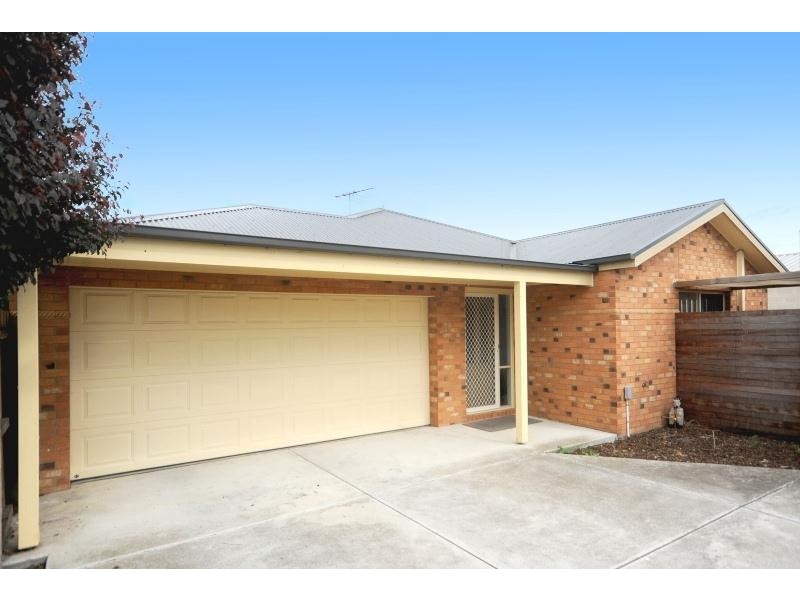 2/50 Wilsons Road, Newcomb VIC 3219