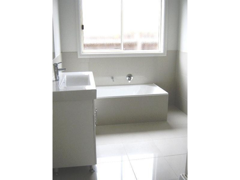 2/50 Wilsons Road, Newcomb VIC 3219