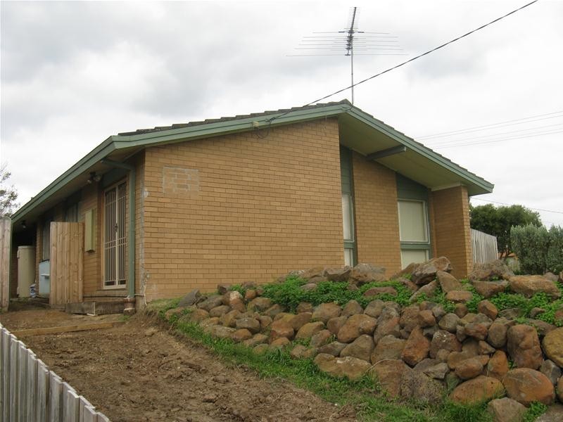 15 Athlon Avenue, Leopold VIC 3224