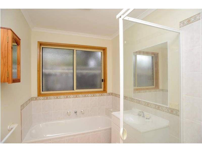 2/45 Anzac  Avenue, Leopold VIC 3224