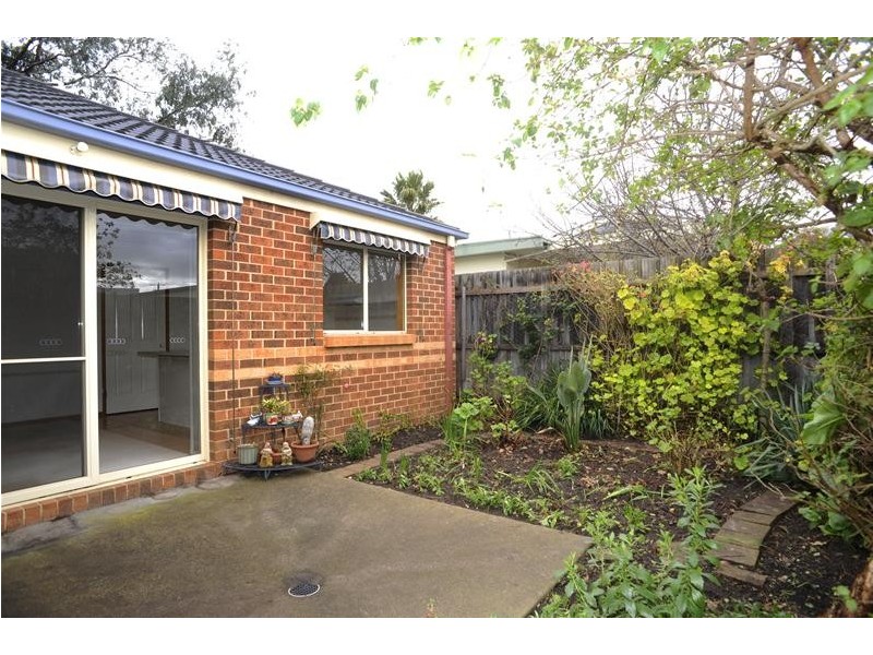 2/45 Anzac  Avenue, Leopold VIC 3224