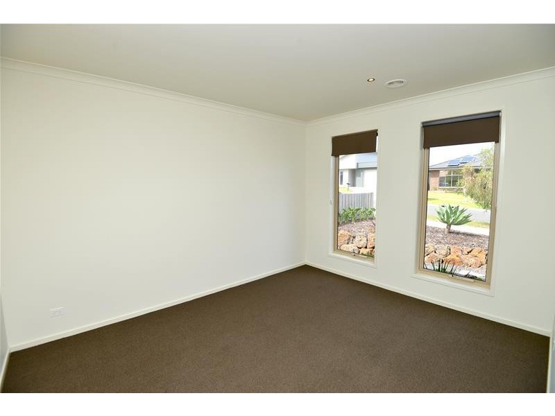 14 Pickworth Drive, Leopold VIC 3224