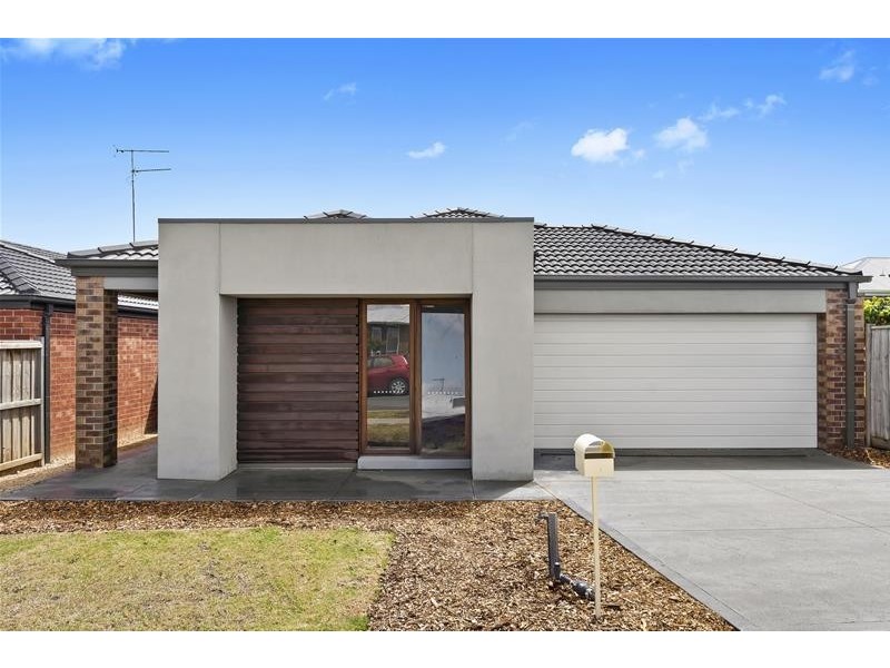 15 Everglade Street, Leopold VIC 3224