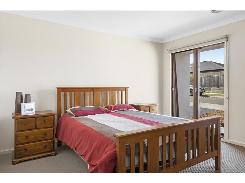 15 Everglade Street, Leopold VIC 3224