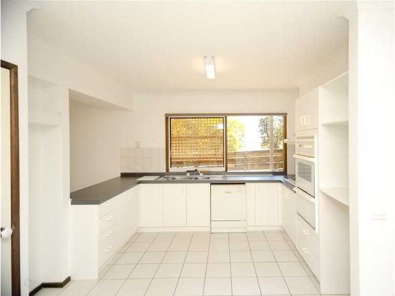 17 Viewbay Drive, Leopold VIC 3224