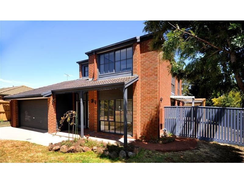 17 Viewbay Drive, Leopold VIC 3224