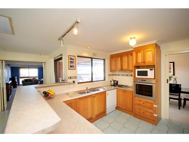 6 Heatherlea Court, Leopold VIC 3224