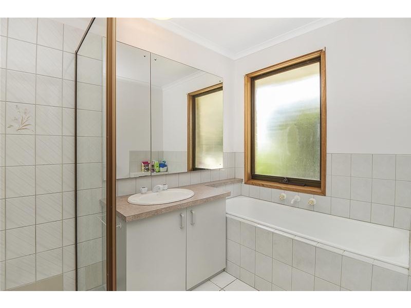 32 Donvale Drive, Leopold VIC 3224