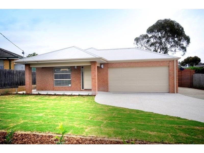 17 Allanvale Avenue, Leopold VIC 3224