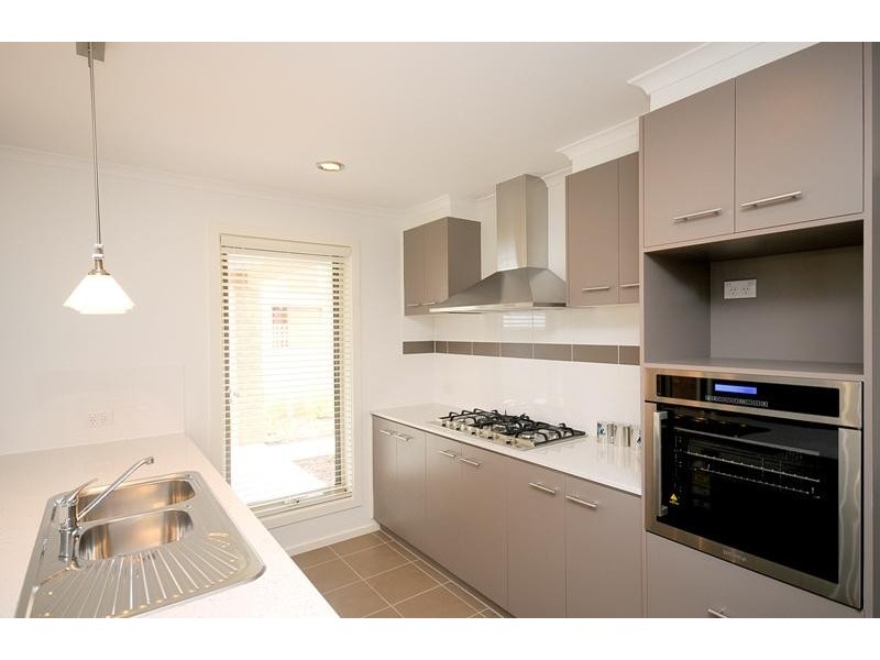 17 Allanvale Avenue, Leopold VIC 3224