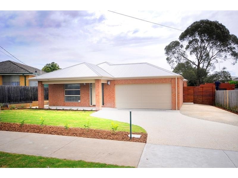 17 Allanvale Avenue, Leopold VIC 3224